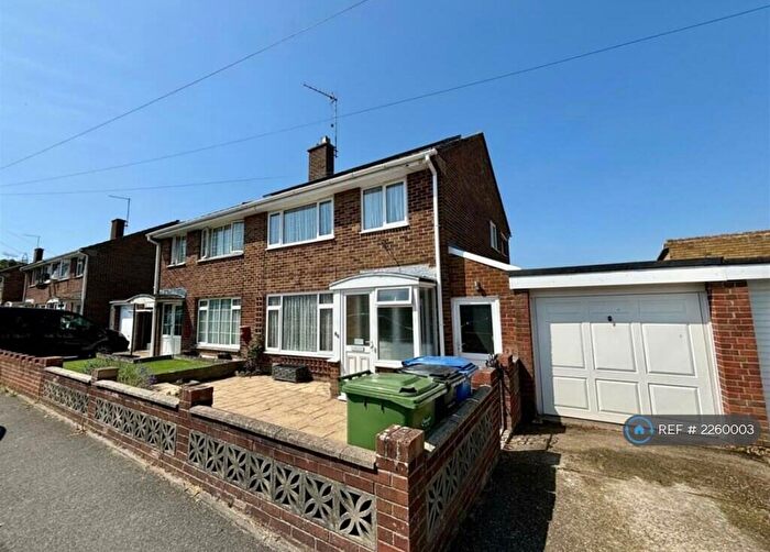 3 Bedroom Semi-Detached House To Rent In Egmont Road, Poole, BH16