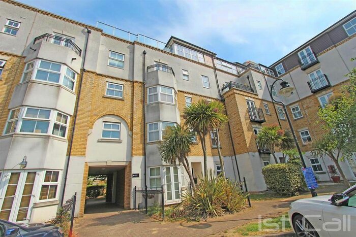 2 Bedroom Flat To Rent In Forge Way, Southend-On-Sea, SS1