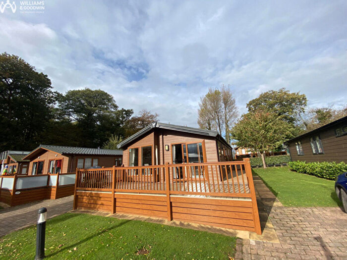 3 Bedroom Lodge For Sale In Llanedwen, Llanfairpwllgwyngyll, Anglesey, LL61