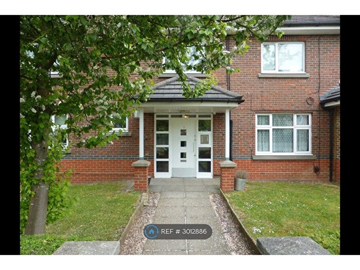 Studio To Rent In Wellfield Road, Hatfield, AL10