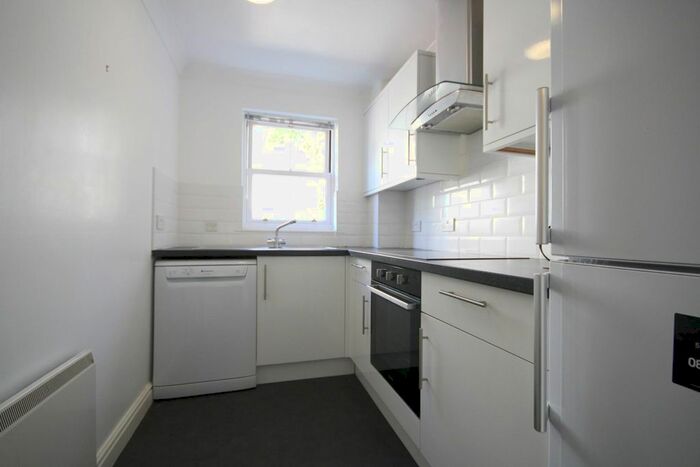 2 Bedroom Flat To Rent In Church Square Mansions, Harrogate, HG1