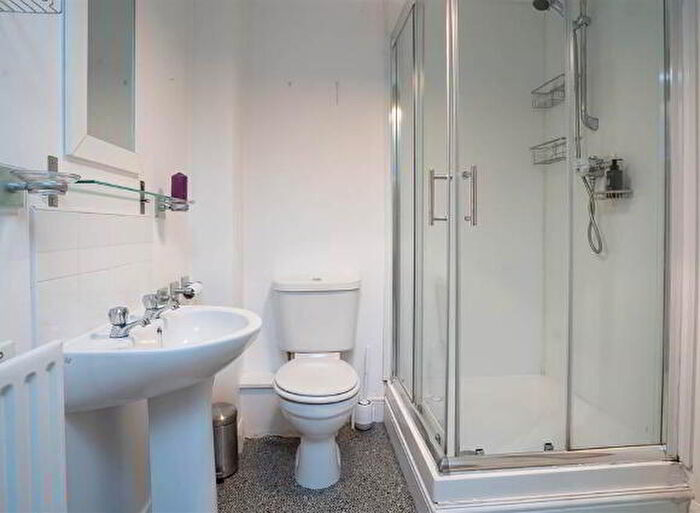 3 Bedroom Apartments For Sale In Hawthornden Building, Belfast, BT6