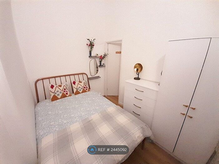 1 Bedroom Flat To Rent In Fortess Yard, London, NW5