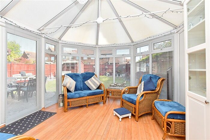 4 Bedroom Detached House For Sale In Penny Cress Road, Minster-On-Sea, Kent, ME12