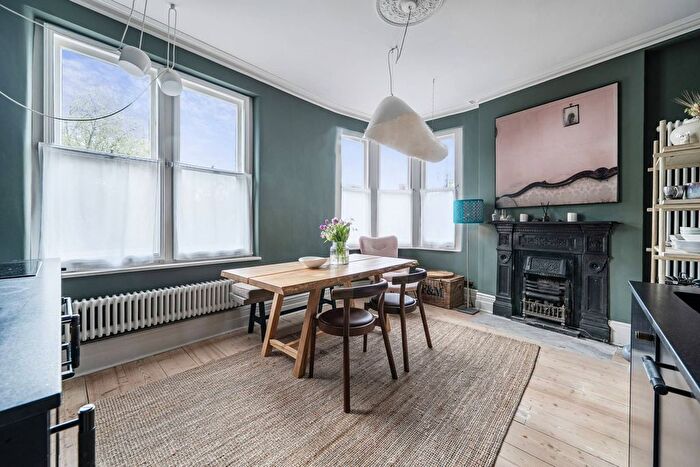 2 Bedroom Flat For Sale In Bessborough Mansions, Pimlico, London, SW1P