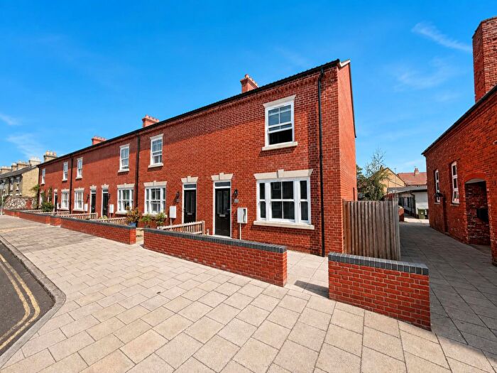 3 Bedroom End Of Terrace House To Rent In Earls Street, Thetford, IP24