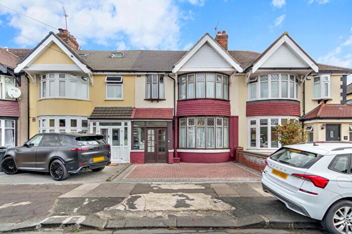 3 Bedroom Terraced House For Sale In Thurlestone Avenue, Ilford, IG3