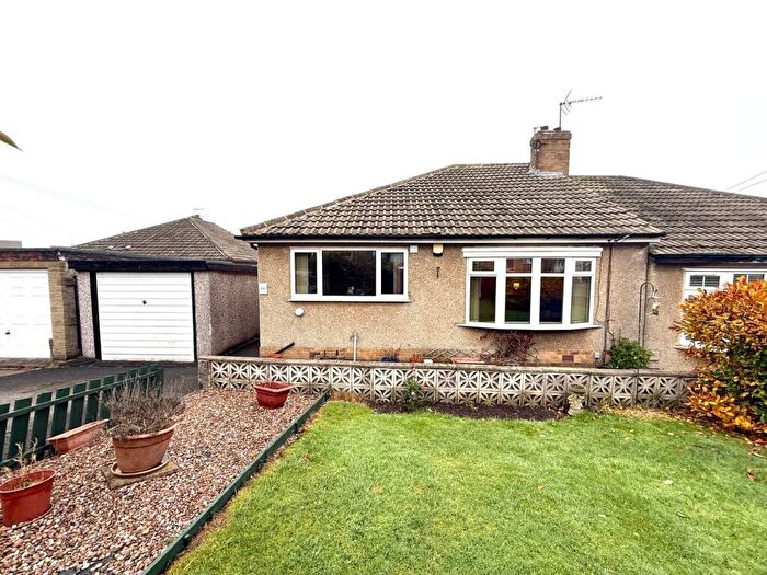 2 Bedroom Bungalow For Sale In Heaton Drive, Baildon, Shipley, BD17