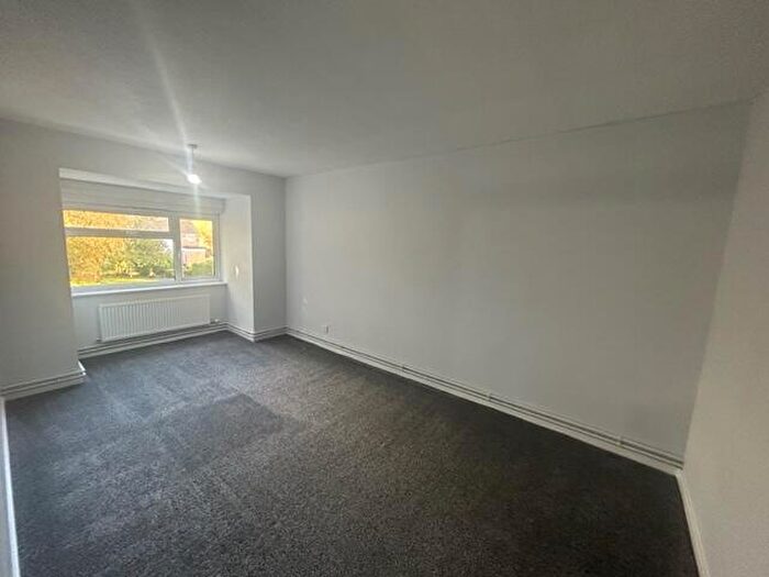 2 Bedroom Flat To Rent In Banks Walk, Bury St. Edmunds, Suffolk, IP33