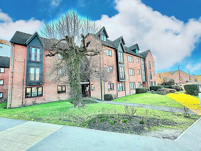 2 Bedroom Flat To Rent In Shakespeare Road Bedford, MK40