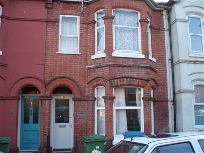 4 Bedroom Property To Rent In Livingstone Road, Portswood, Southampton, SO14