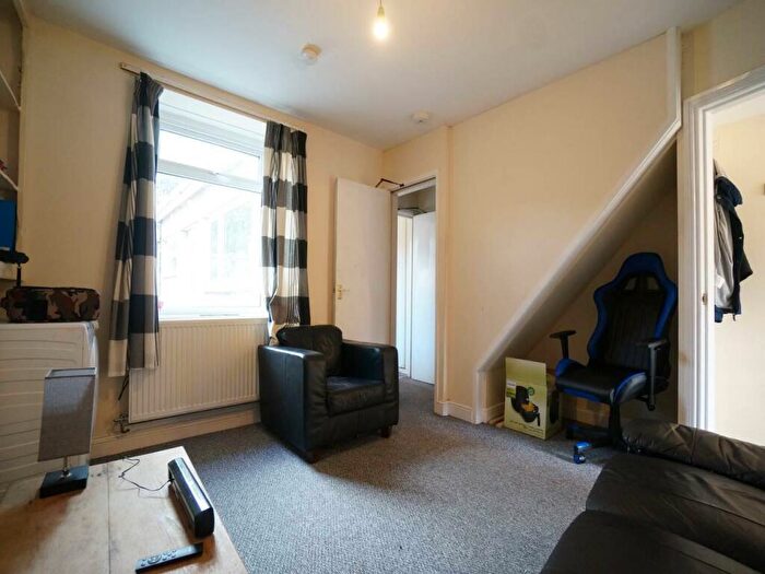 3 Bedroom House To Rent In St Pauls Terrace, Bangor, LL57