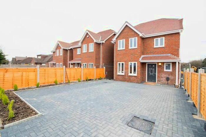 4 Bedroom Detached House To Rent In Lodge Road, Locks Heath, Southampton, SO31