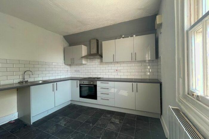 1 Bedroom Flat To Rent In High Street, Walsall, WS3