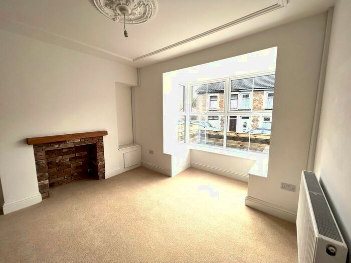 3 Bedroom Terraced House To Rent In Tynybedw Terrace, Treorchy, CF42