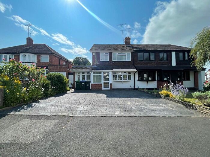 3 Bedroom Semi-Detached House To Rent In Grove Vale Avenue, Great Barr, B43