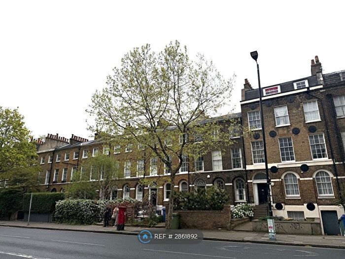 2 Bedroom Flat To Rent In Camberwell Road, London, SE5