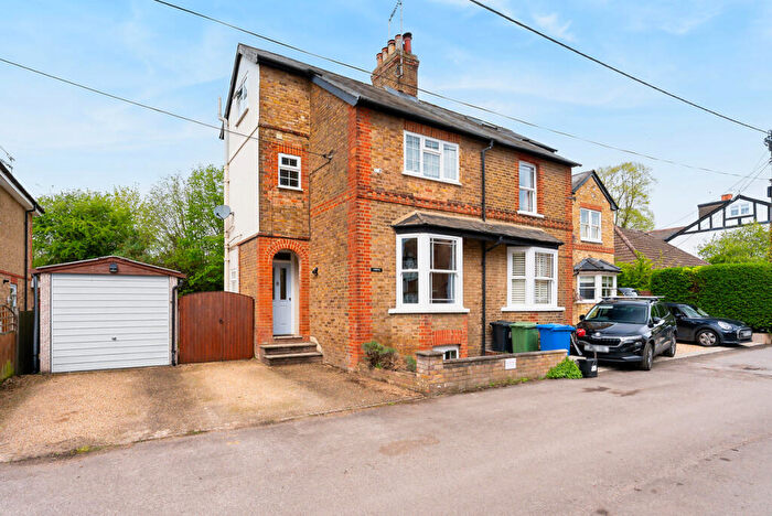3 Bedroom Semi Detached House For Sale In Station Road, Cookham, SL6