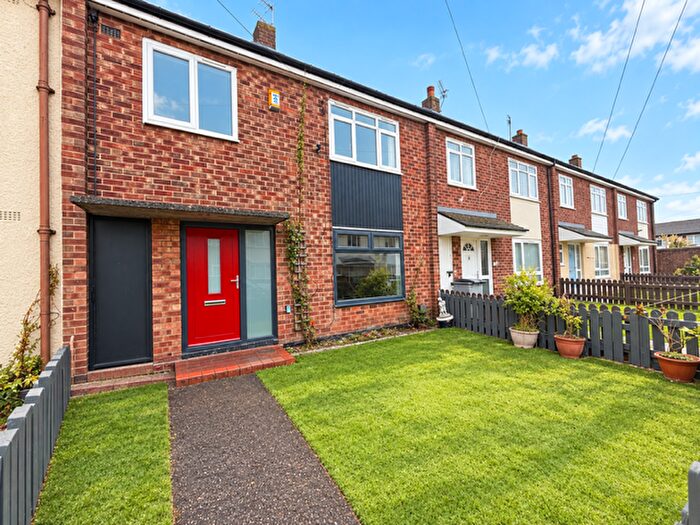 3 Bedroom House To Rent In Scoresby Road, Moreton, CH46