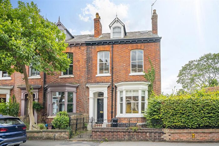 3 Bedroom End Of Terrace House To Rent In Portland Street, York, YO31