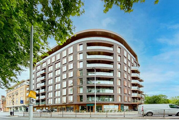 1 Bedroom Flat To Rent In Palace View, Lambeth, SE1