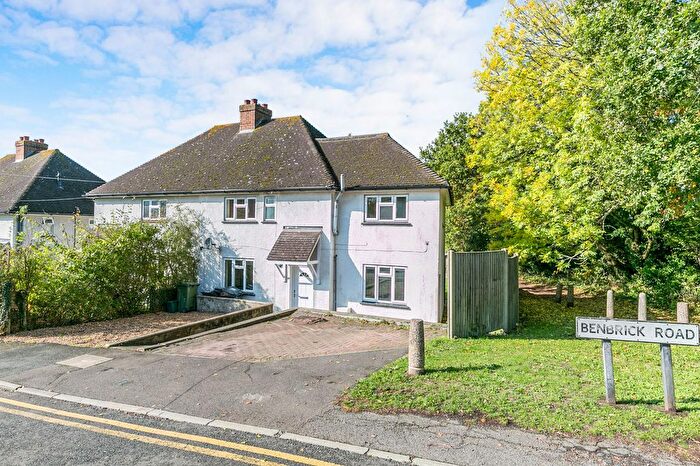 4 Bedroom Property To Rent In Benbrick Road, Guildford, GU2