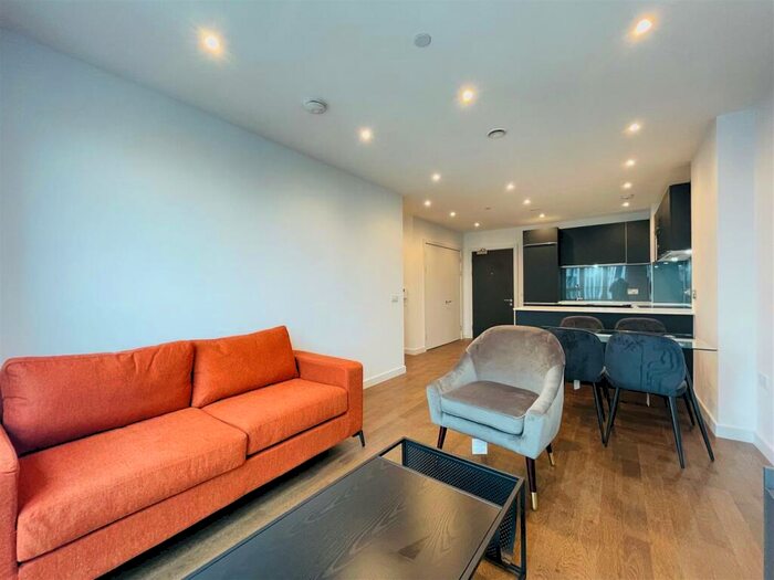 2 Bedroom Apartment To Rent In Novella Apartments, Manchester, M3