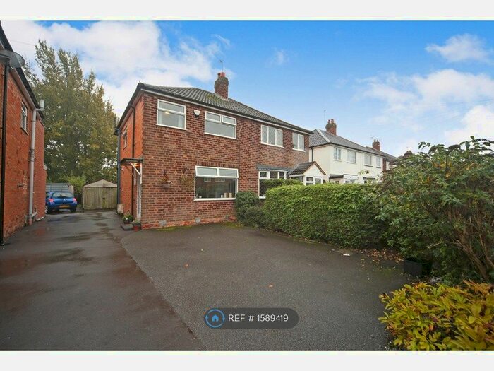3 Bedroom Semi-Detached House To Rent In Middleton Road, Shirley, Solihull, B90