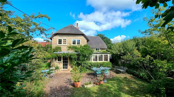 3 Bedroom Detached House For Sale In Stour Lane, Stour Row, Shaftesbury, SP7