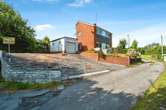 3 Bedroom Detached House For Sale In Gweledfa, Felindre, Swansea, SA5