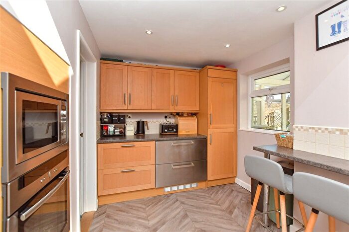 3 Bedroom Semi-detached House For Sale In Rivers Road, Teynham, Sittingbourne, Kent, ME9