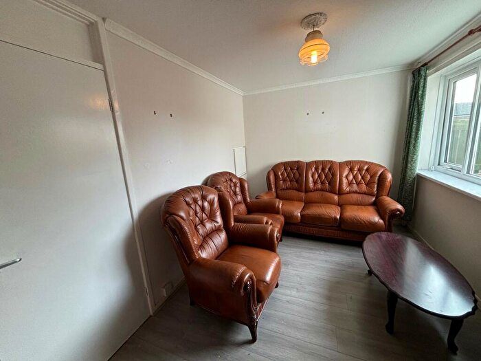 4 Bedroom Terraced House To Rent In Gloucester Way, NE4