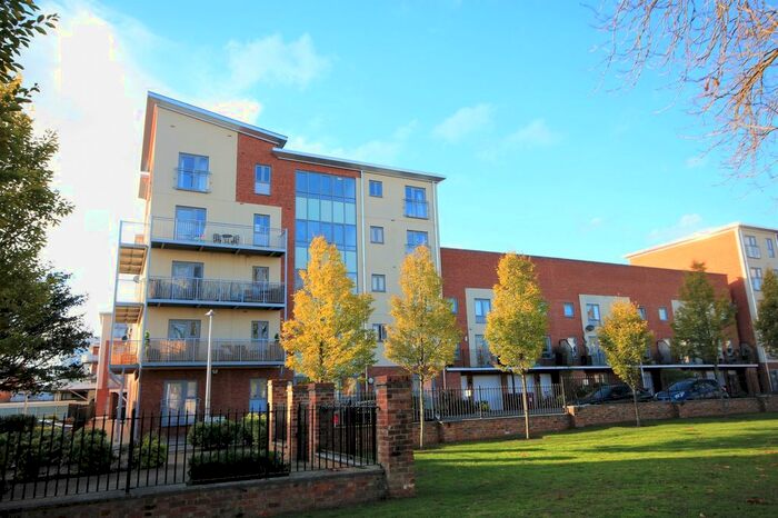 2 Bedroom Flat To Rent In Bosworth House, Battle Square, Reading, Berkshire, RG30