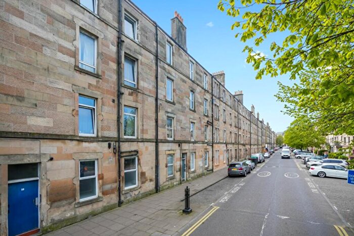 1 Bedroom Flat To Rent In Albert Street, Leith Walk, Edinburgh, EH7