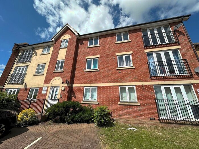 1 Bedroom Flat To Rent In Teasel Crescent, Thamesmead, SE28