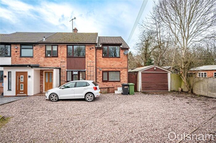 3 Bedroom Semi-Detached House For Sale In Halesowen Road, Lydiate Ash, Bromsgrove, Worcestershire, B61