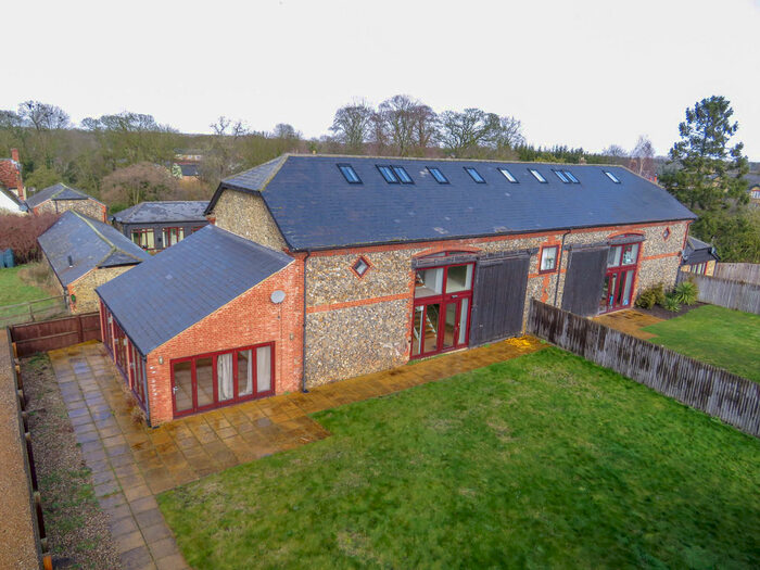 5 Bedroom Barn Conversion To Rent In Short Road, Snailwell, CB8