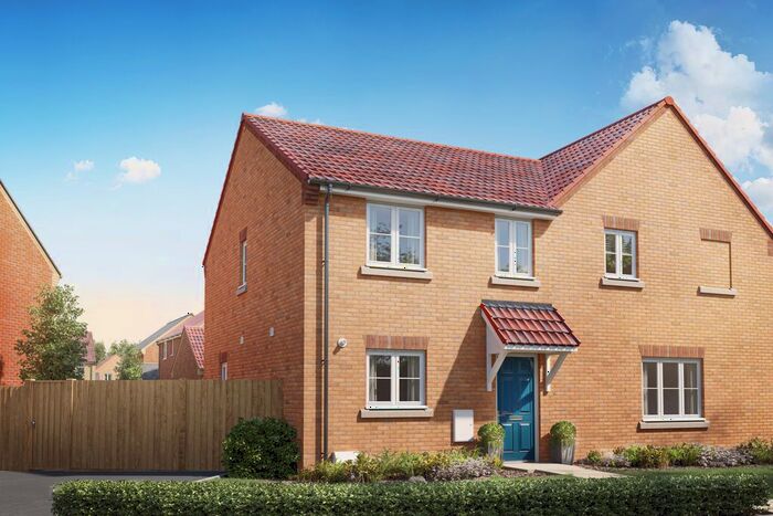 3 Bedroom Semi-Detached House For Sale In Collinson Lane, Fernwood, Newark, NG24