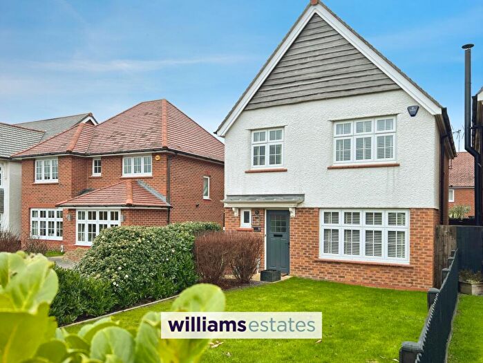 3 Bedroom Detached House For Sale In Catherall Avenue, Buckley, CH7