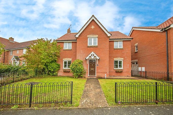 4 Bedroom Detached House For Sale In Sampson Drive, Long Melford, Sudbury, CO10