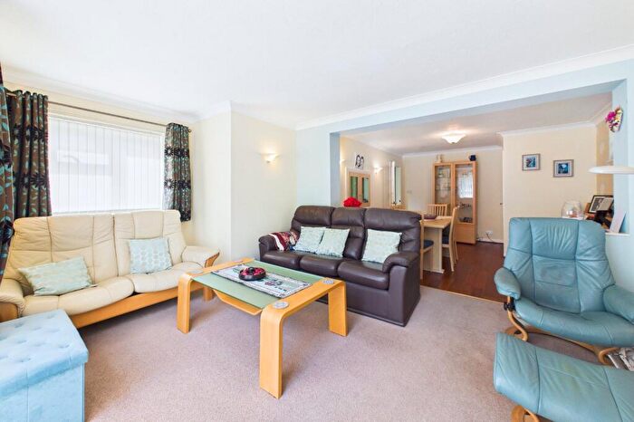 4 Bedroom Bungalow For Sale In Link Rise, Corfe Mullen, Wimborne, Dorset, BH21 - Photo 8