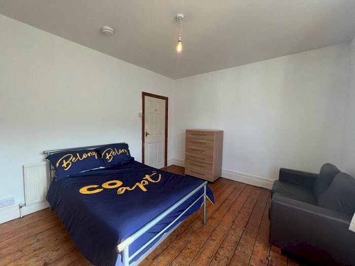 4 Bedroom Terraced House To Rent In Brewer Street, Brighton, BN2