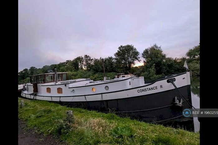 2 Bedroom House Boat To Rent In Constance, Abingdon-On-Thames, OX14
