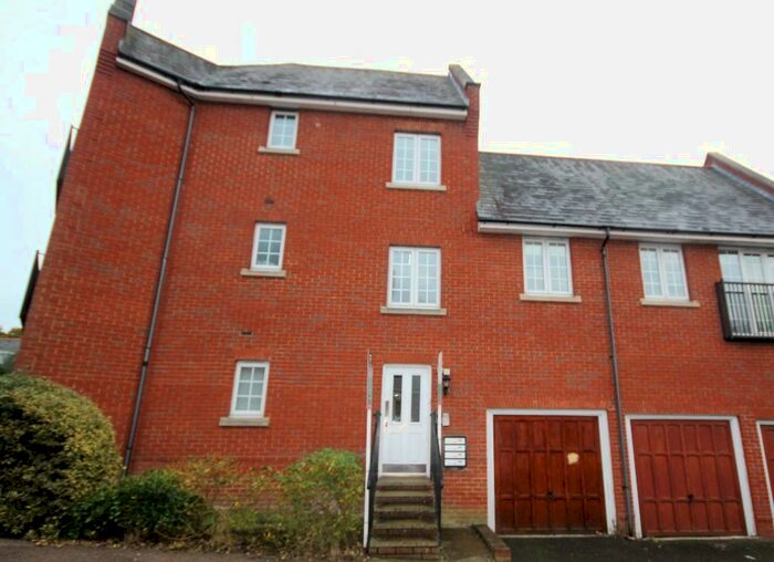 1 Bedroom Apartment To Rent In Osborne Heights, Brentwood, Essex, CM14
