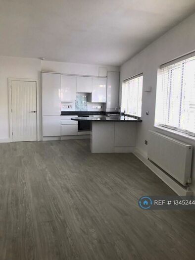 1 Bedroom Flat To Rent In Gloucester House, Orpington, BR6