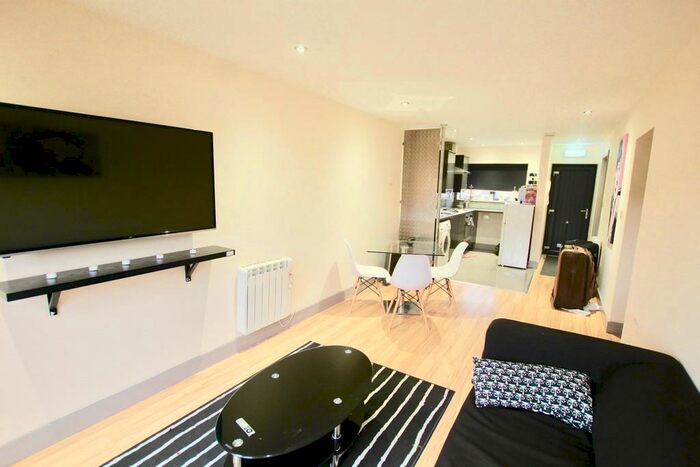 2 Bedroom Apartment To Rent In Old Brickyard, Carlton, Nottingham, NG3
