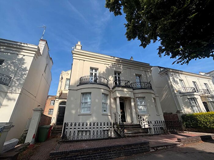 2 Bedroom Flat To Rent In Portland Street, Leamington Spa, CV32
