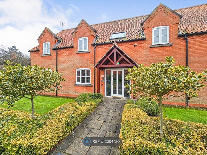 2 Bedroom Flat To Rent In Hassall Court, Bingham, Nottingham, NG13