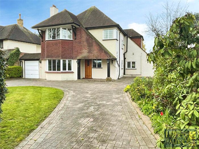 4 Bedroom Detached House For Sale In Nelmes Way, Emerson Park, Hornchurch, Essex, RM11