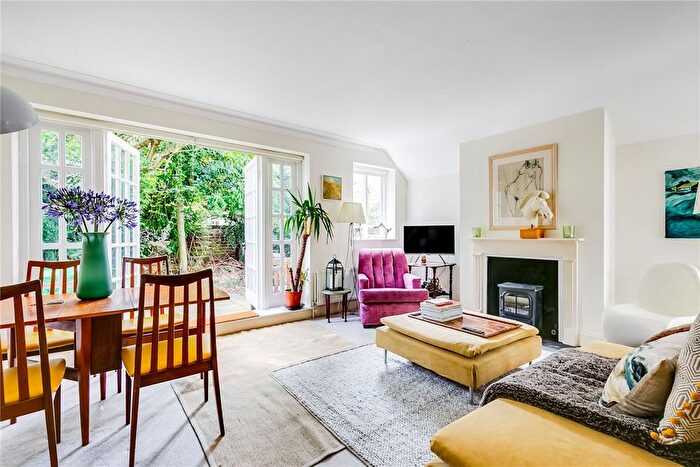 2 Bedroom Flat To Rent In Racton Road, London, SW6